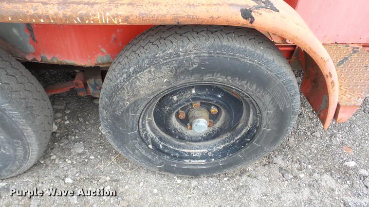 image for item DG9097 1998 Crafco EZ Pour melter/applicator