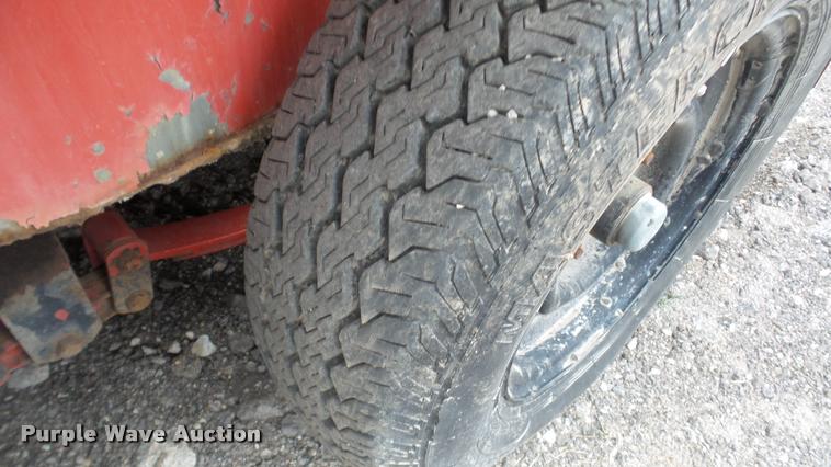 image for item DG9097 1998 Crafco EZ Pour melter/applicator