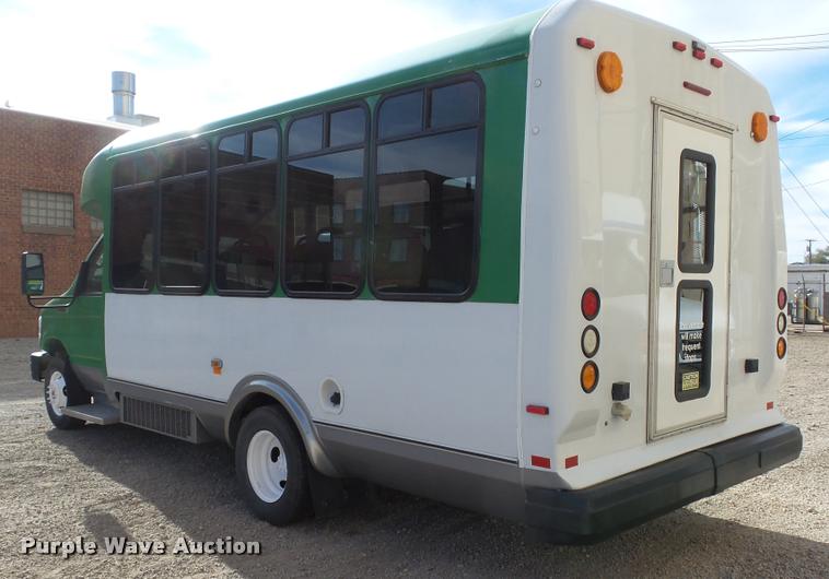 image for item J5713 2010 Ford Econoline E450 Super Duty Eldorado shuttle bus