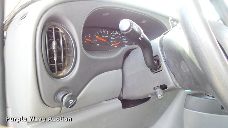 image for item J5722 2007 Ford Econoline E450 Super Duty Aerotech shuttle bus