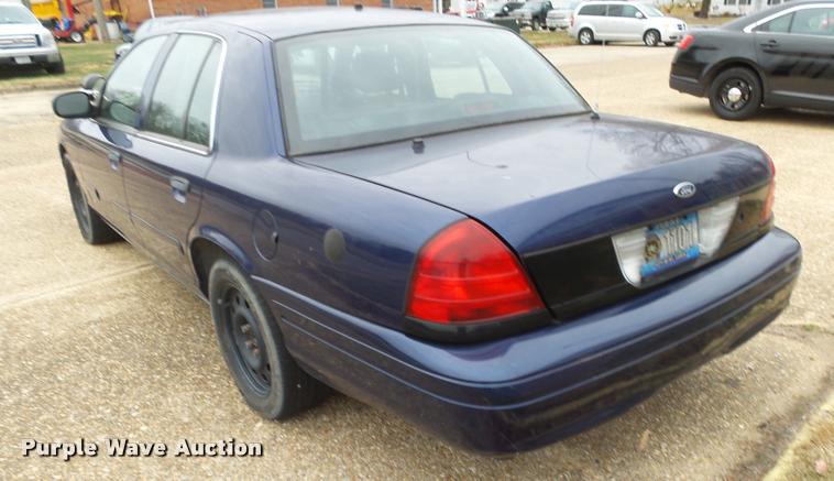 image for item K1007 2006 Ford Crown Victoria Police Interceptor