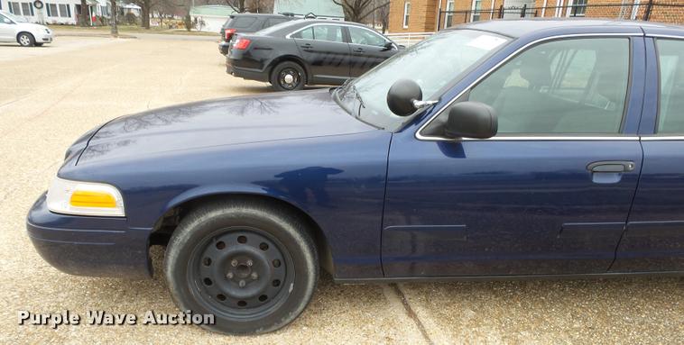 image for item K1007 2006 Ford Crown Victoria Police Interceptor