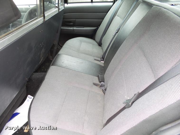 image for item K1007 2006 Ford Crown Victoria Police Interceptor