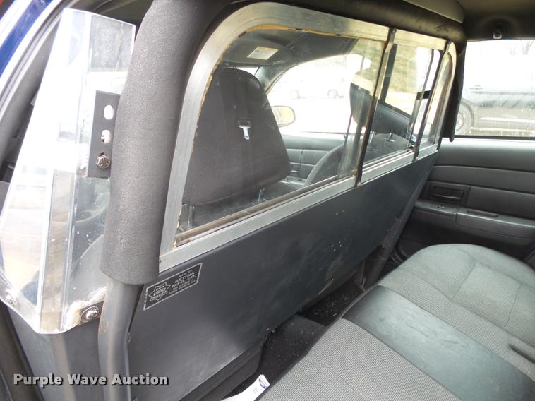 image for item K1007 2006 Ford Crown Victoria Police Interceptor
