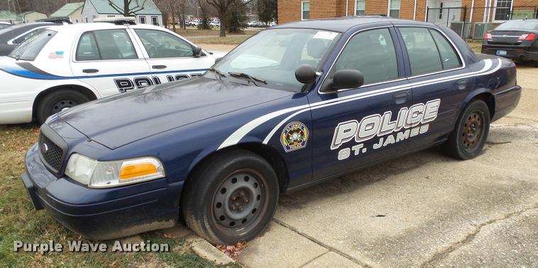 image for item K1008 2006 Ford Crown Victoria Police Interceptor