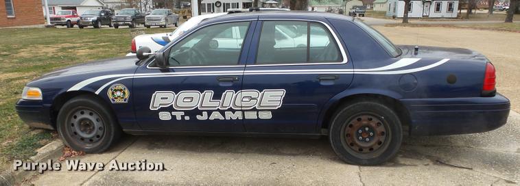 image for item K1008 2006 Ford Crown Victoria Police Interceptor