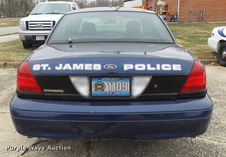 image for item K1008 2006 Ford Crown Victoria Police Interceptor