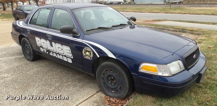 image for item K1008 2006 Ford Crown Victoria Police Interceptor