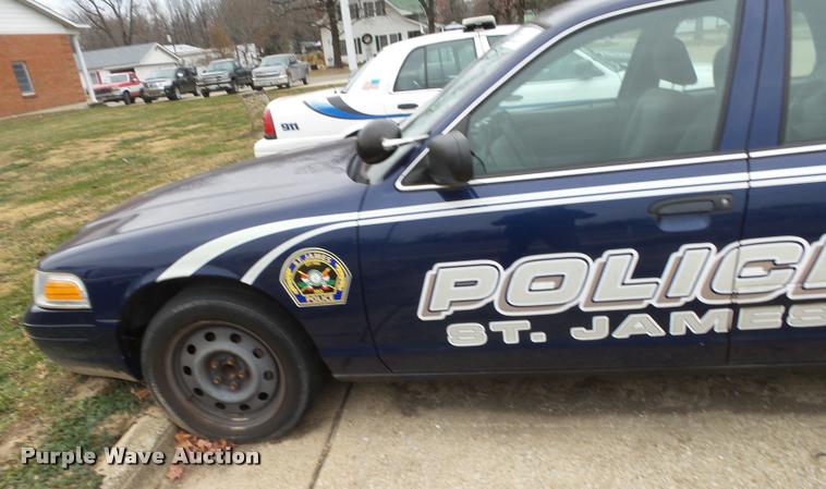 image for item K1008 2006 Ford Crown Victoria Police Interceptor