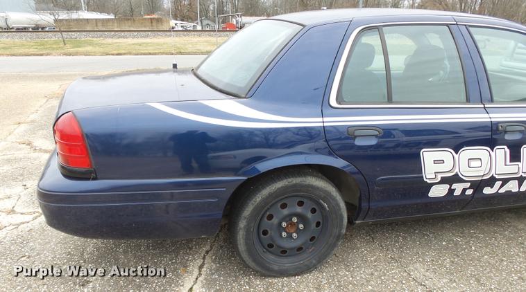 image for item K1008 2006 Ford Crown Victoria Police Interceptor
