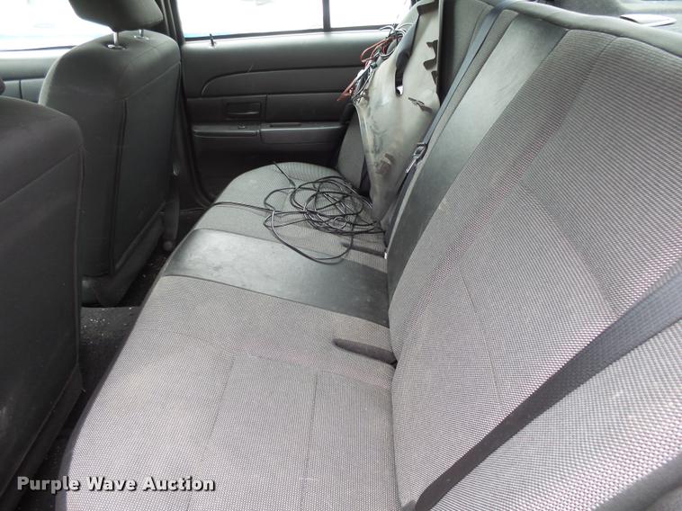 image for item K1008 2006 Ford Crown Victoria Police Interceptor