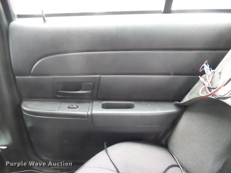 image for item K1008 2006 Ford Crown Victoria Police Interceptor