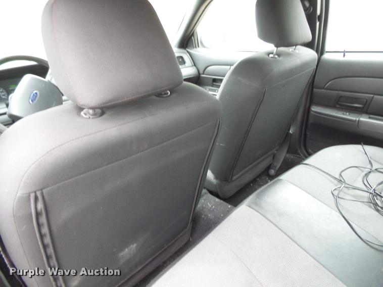 image for item K1008 2006 Ford Crown Victoria Police Interceptor