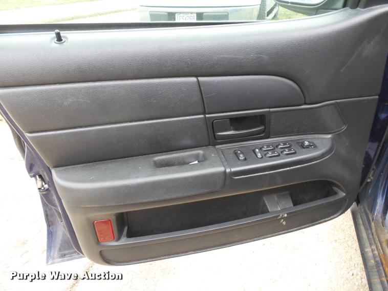 image for item K1008 2006 Ford Crown Victoria Police Interceptor