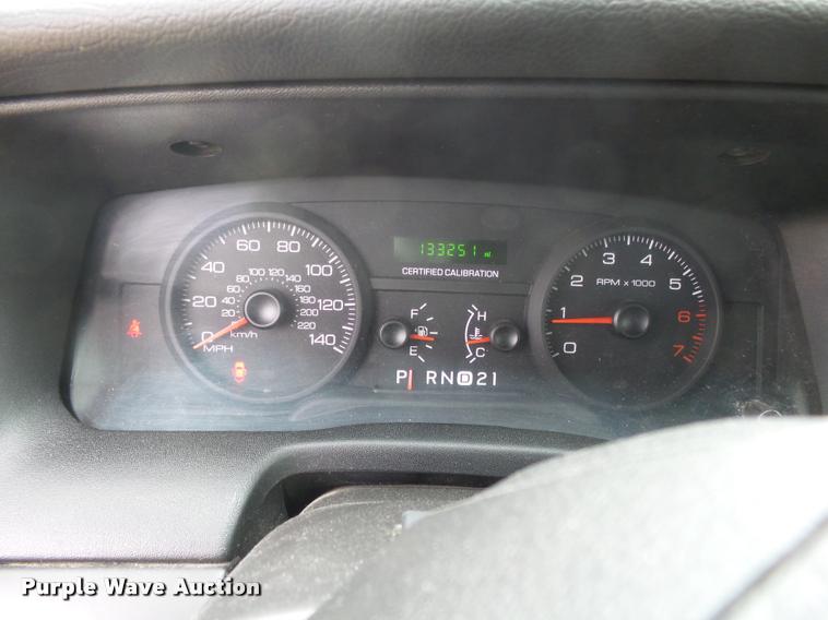 image for item K1008 2006 Ford Crown Victoria Police Interceptor