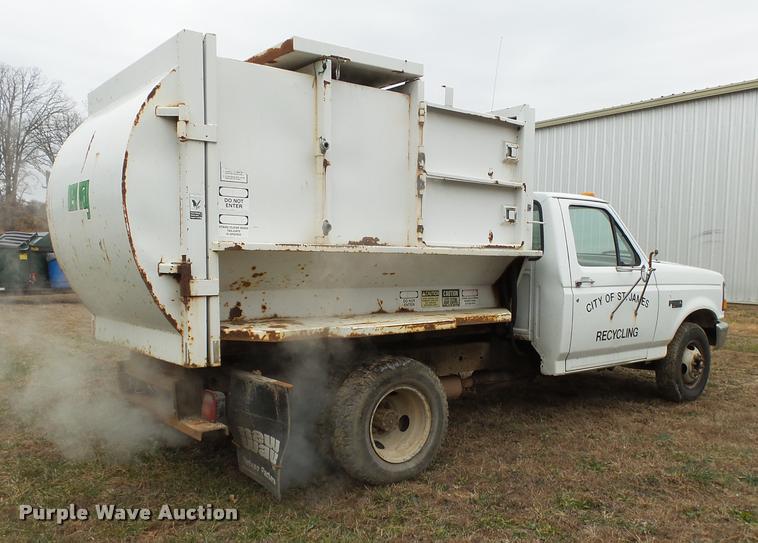 image for item K1009 1995 Ford F350 refuse truck