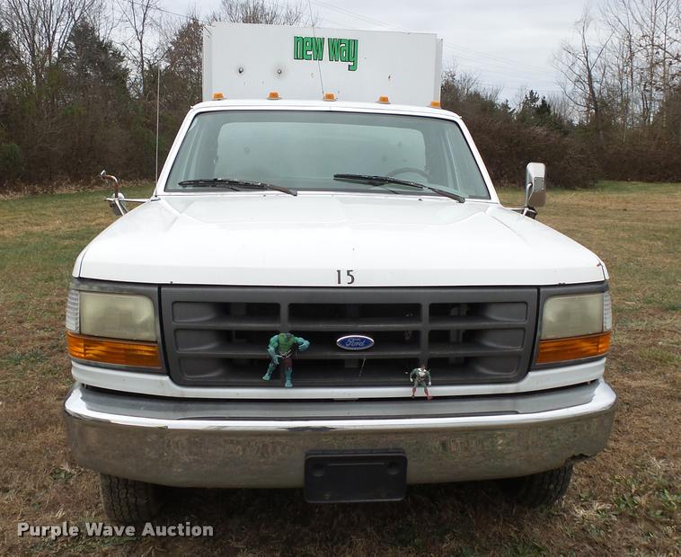 image for item K1009 1995 Ford F350 refuse truck