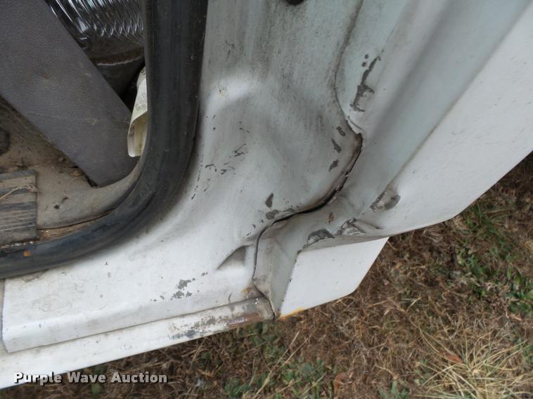 image for item K1009 1995 Ford F350 refuse truck