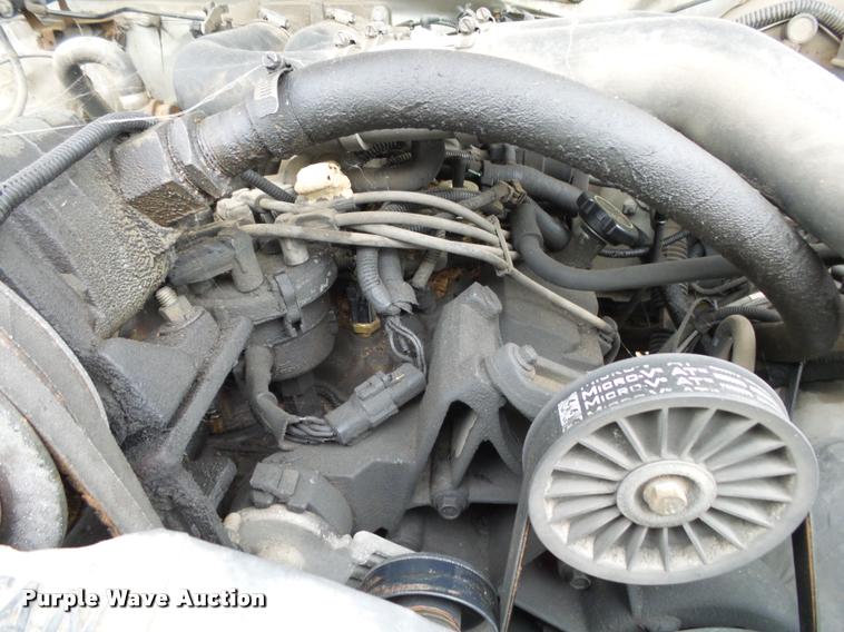 image for item K1009 1995 Ford F350 refuse truck