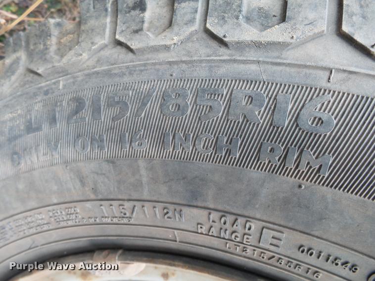 image for item K1009 1995 Ford F350 refuse truck