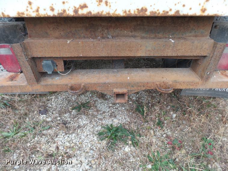 image for item K1009 1995 Ford F350 refuse truck