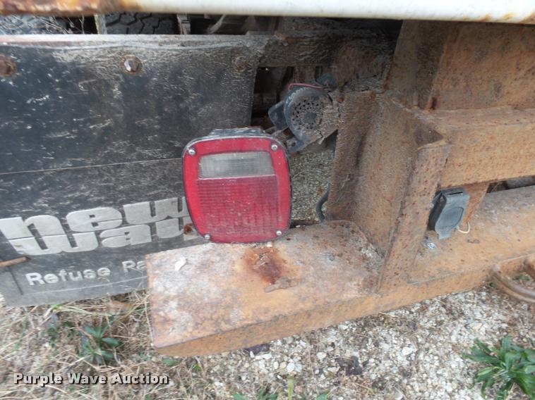 image for item K1009 1995 Ford F350 refuse truck