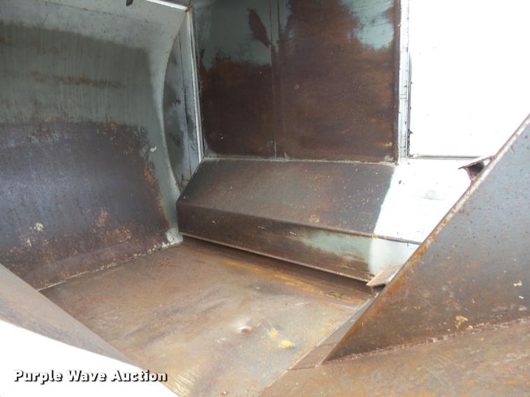 image for item K1009 1995 Ford F350 refuse truck