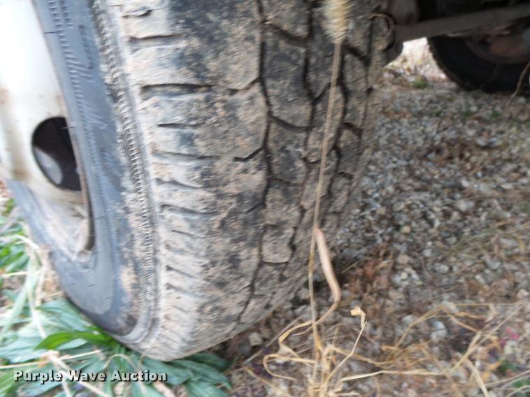 image for item K1009 1995 Ford F350 refuse truck