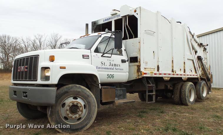image for item K1010 2002 GMC C8500 refuse truck