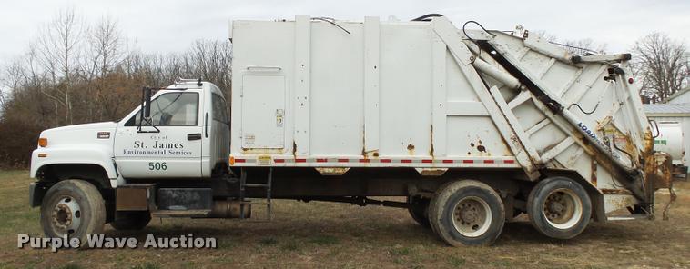 image for item K1010 2002 GMC C8500 refuse truck