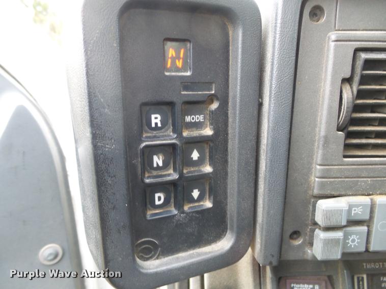 image for item K1010 2002 GMC C8500 refuse truck