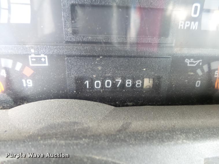 image for item K1010 2002 GMC C8500 refuse truck