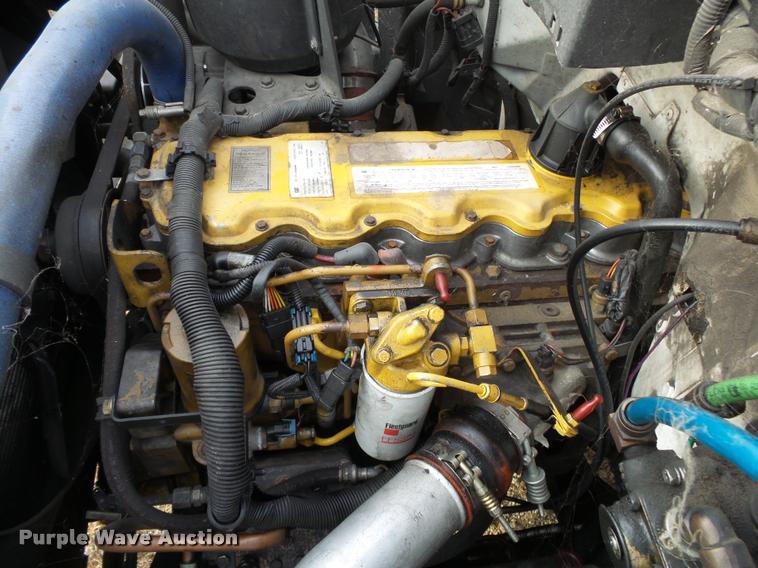 image for item K1010 2002 GMC C8500 refuse truck