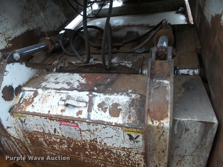 image for item K1010 2002 GMC C8500 refuse truck