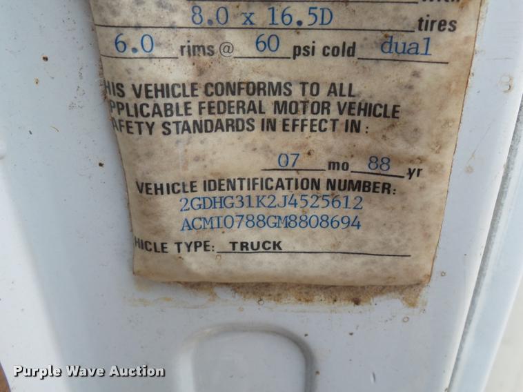 image for item K3413 1988 GMC Vandura G3500 box truck