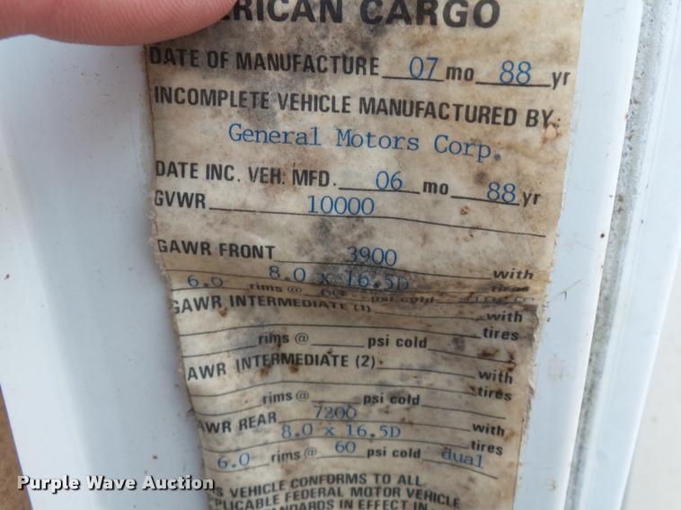 image for item K3413 1988 GMC Vandura G3500 box truck