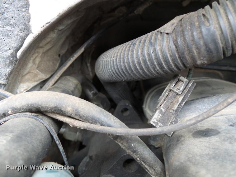 image for item K3413 1988 GMC Vandura G3500 box truck