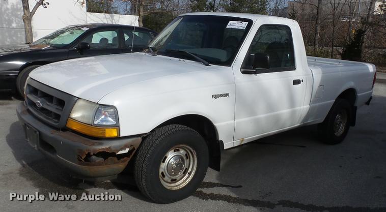 image for item K8039 1998 Ford Ranger pickup truck