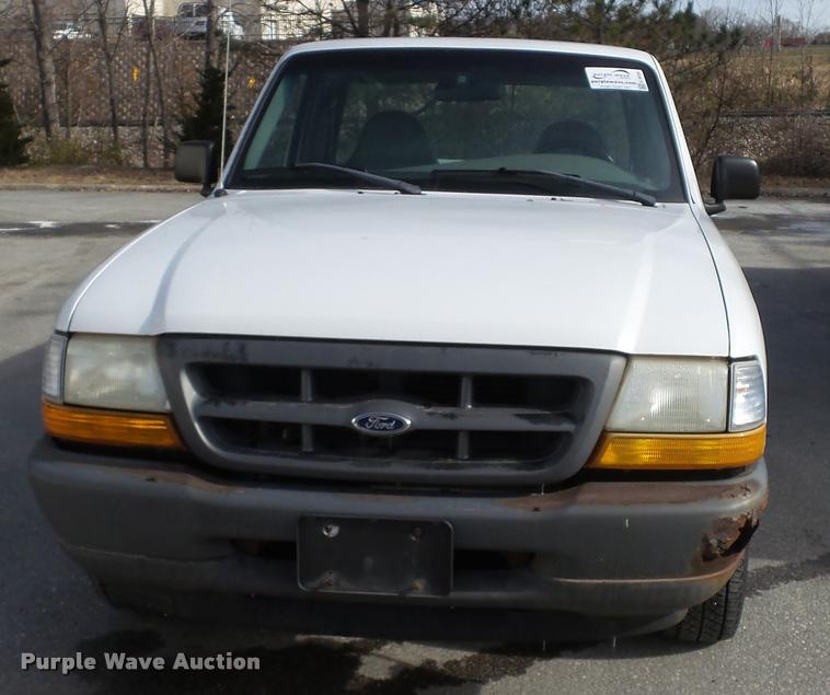 image for item K8039 1998 Ford Ranger pickup truck