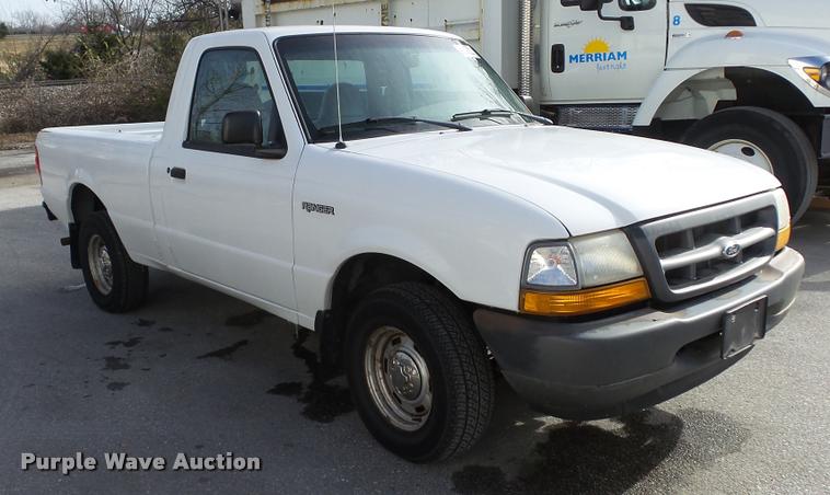image for item K8039 1998 Ford Ranger pickup truck