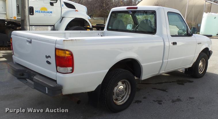 image for item K8039 1998 Ford Ranger pickup truck