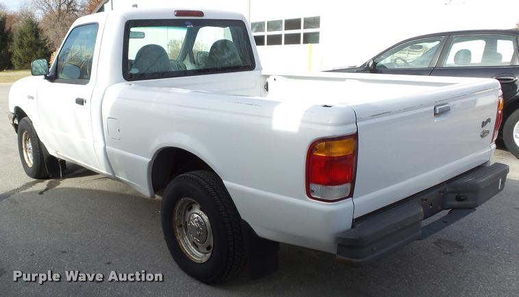 image for item K8039 1998 Ford Ranger pickup truck