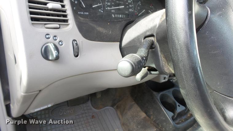 image for item K8039 1998 Ford Ranger pickup truck