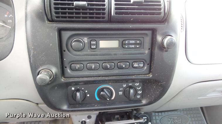 image for item K8039 1998 Ford Ranger pickup truck