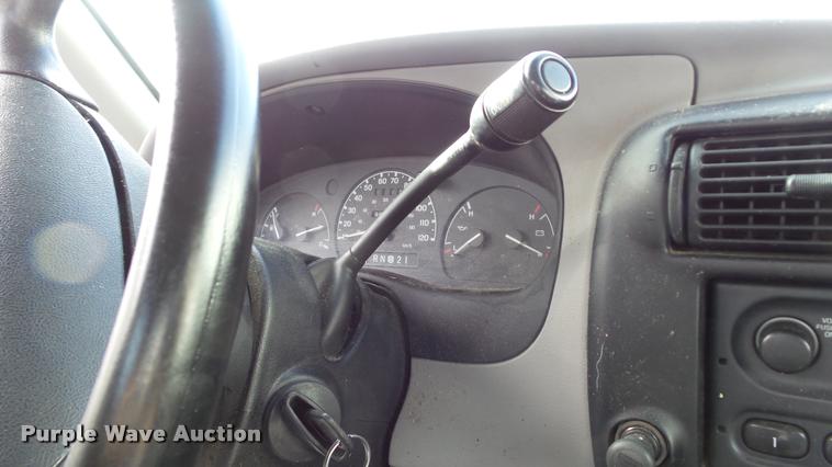 image for item K8039 1998 Ford Ranger pickup truck