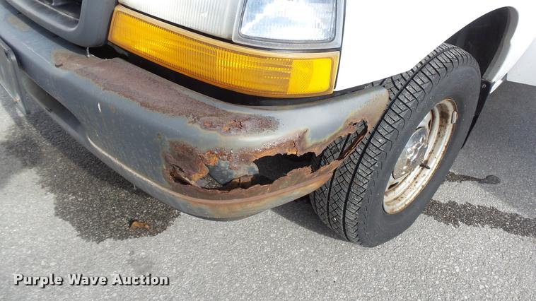 image for item K8039 1998 Ford Ranger pickup truck