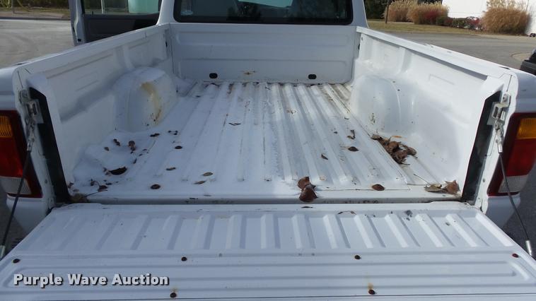 image for item K8039 1998 Ford Ranger pickup truck