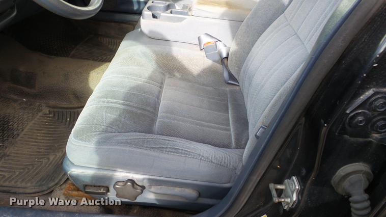 image for item K8040 2005 Chevrolet Impala