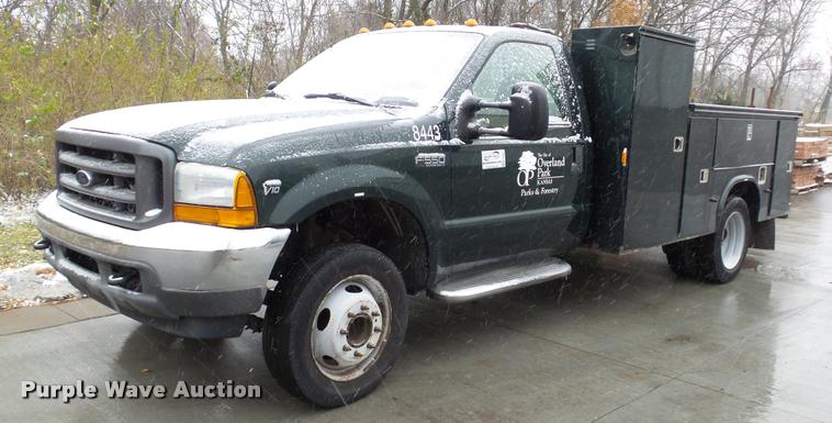 image for item K8064 2001 Ford F550 Super Duty XL utility truck