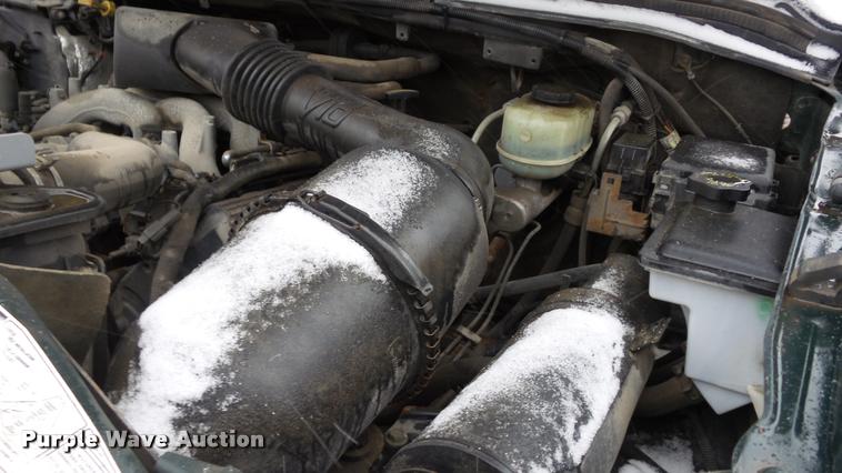 image for item K8064 2001 Ford F550 Super Duty XL utility truck